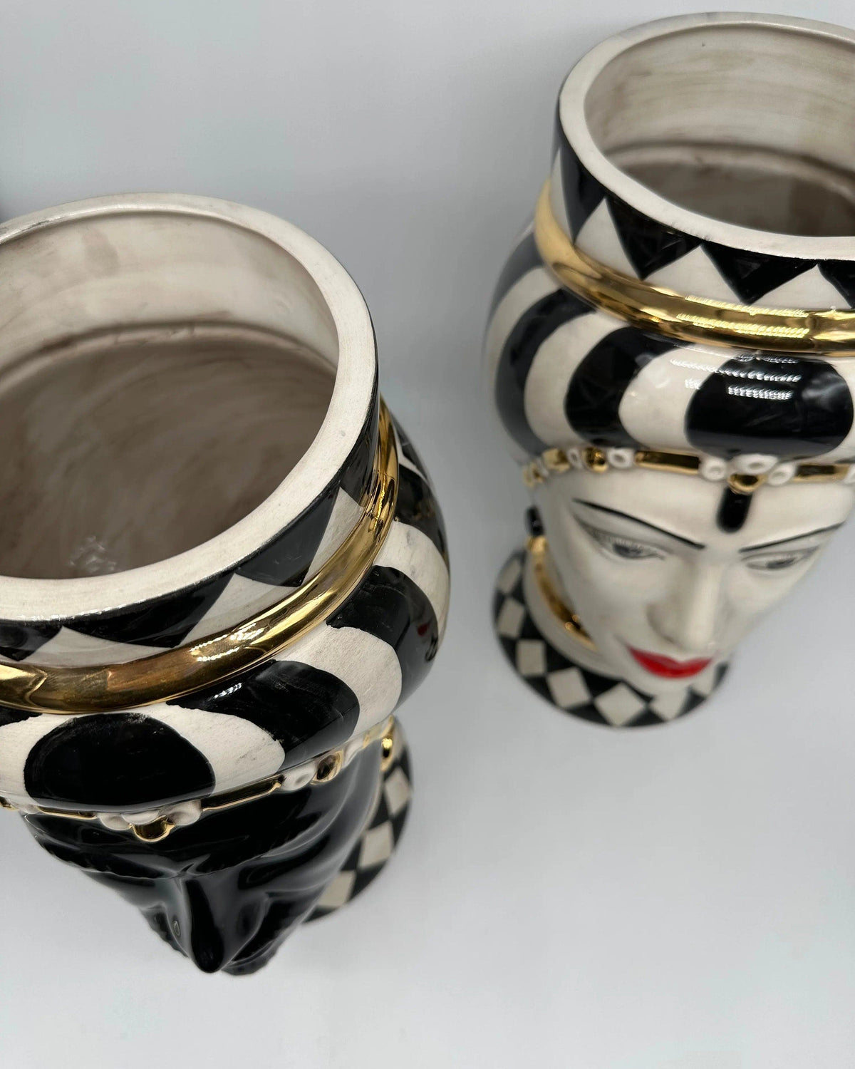 Teste di Moro Token Ceramica Caltagirone cm H.31 L.18 Artigianale Bianco Nero Oro DD CERAMICHE SICILIANE