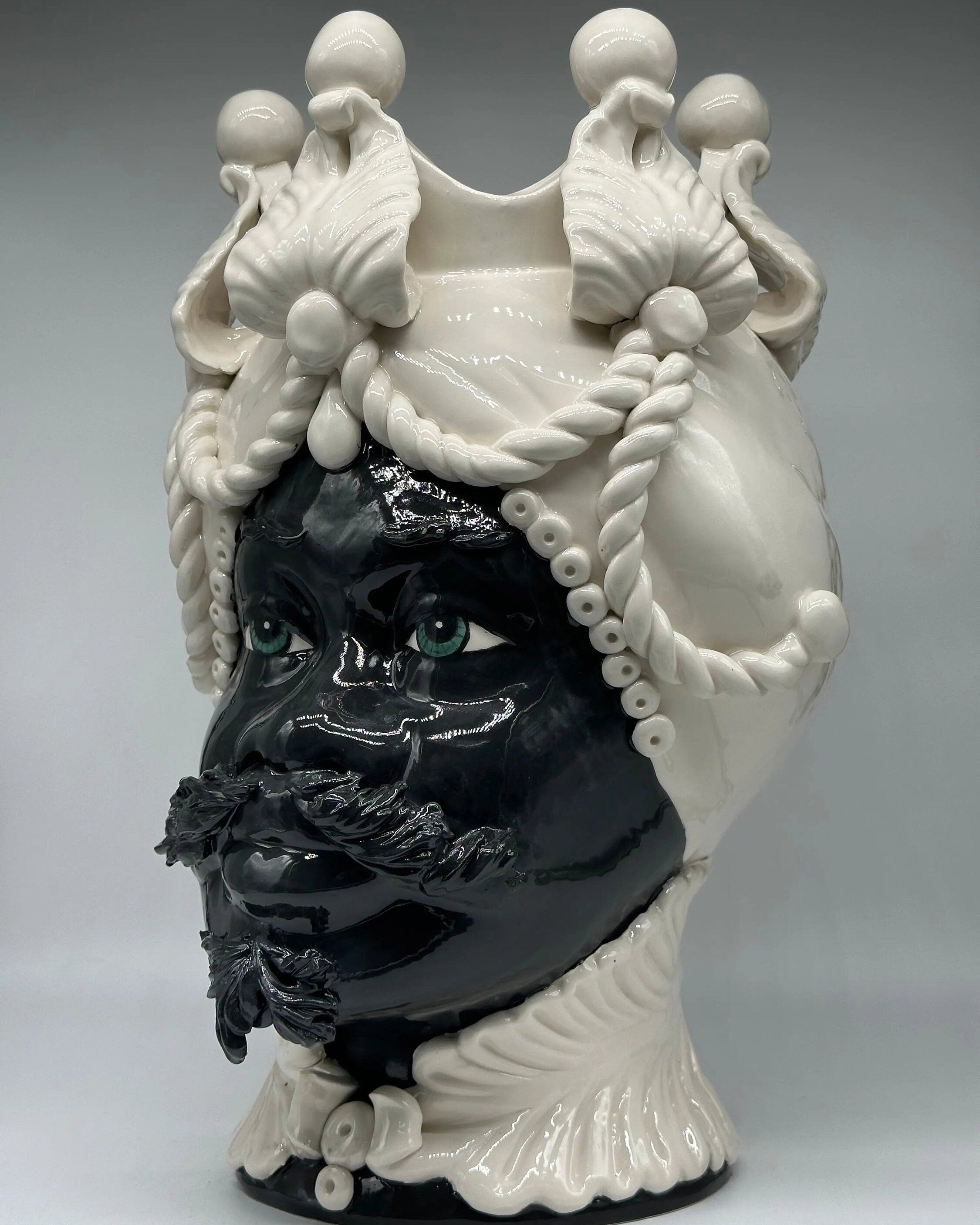 Teste di Moro Zefiro Ceramica Caltagirone cm H.43 L.26 Artigianale Bianco Nero DD CERAMICHE SICILIANE