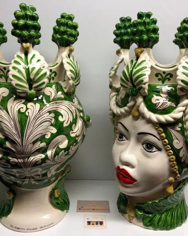 Teste di Moro Zefiro Corona Pigne Ceramica Caltagirone cm H.48 L.28 Artigianale Verde DD CERAMICHE SICILIANE