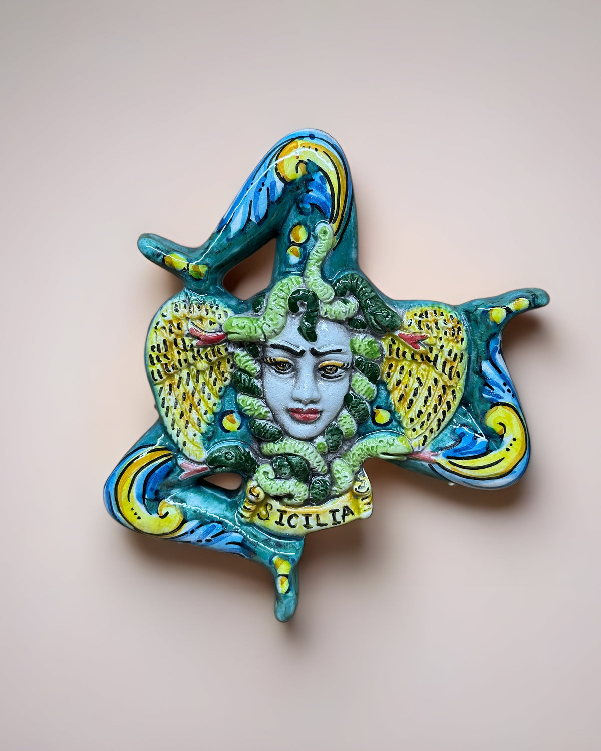 Trinacria Decorata Verde cm H.17 Ceramica Caltagirone fatto a mano - OGGETTISTICA