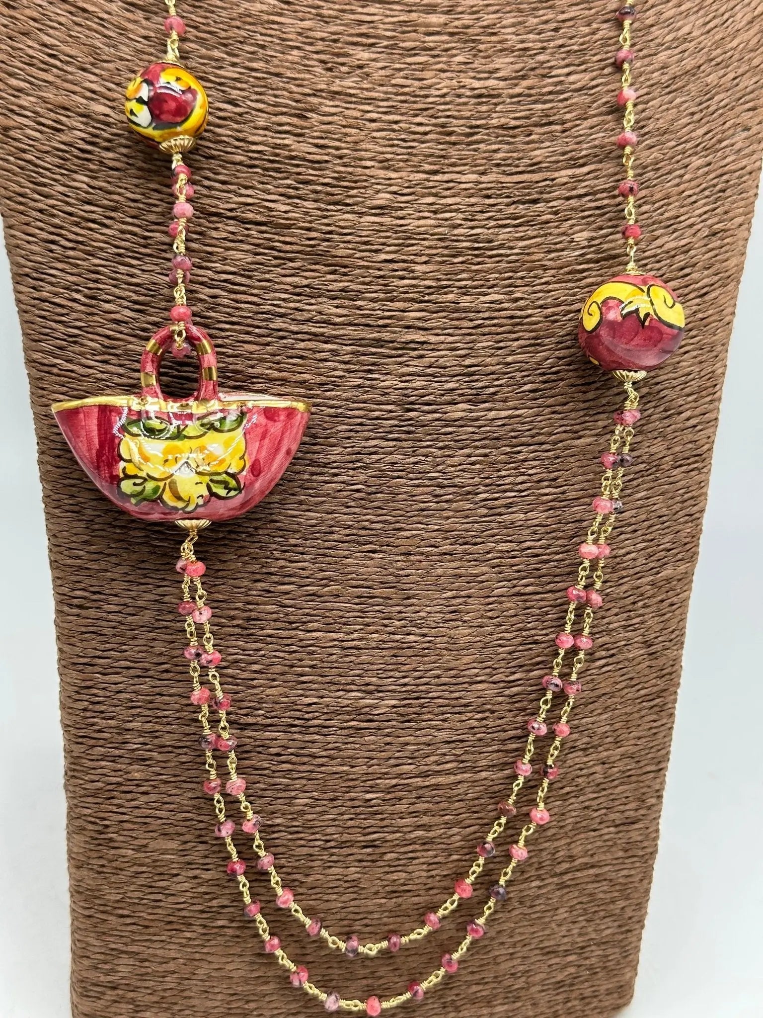 Collana Coffa Siciliana decorata Bordeaux Ceramica di Caltagirone - COLLANA