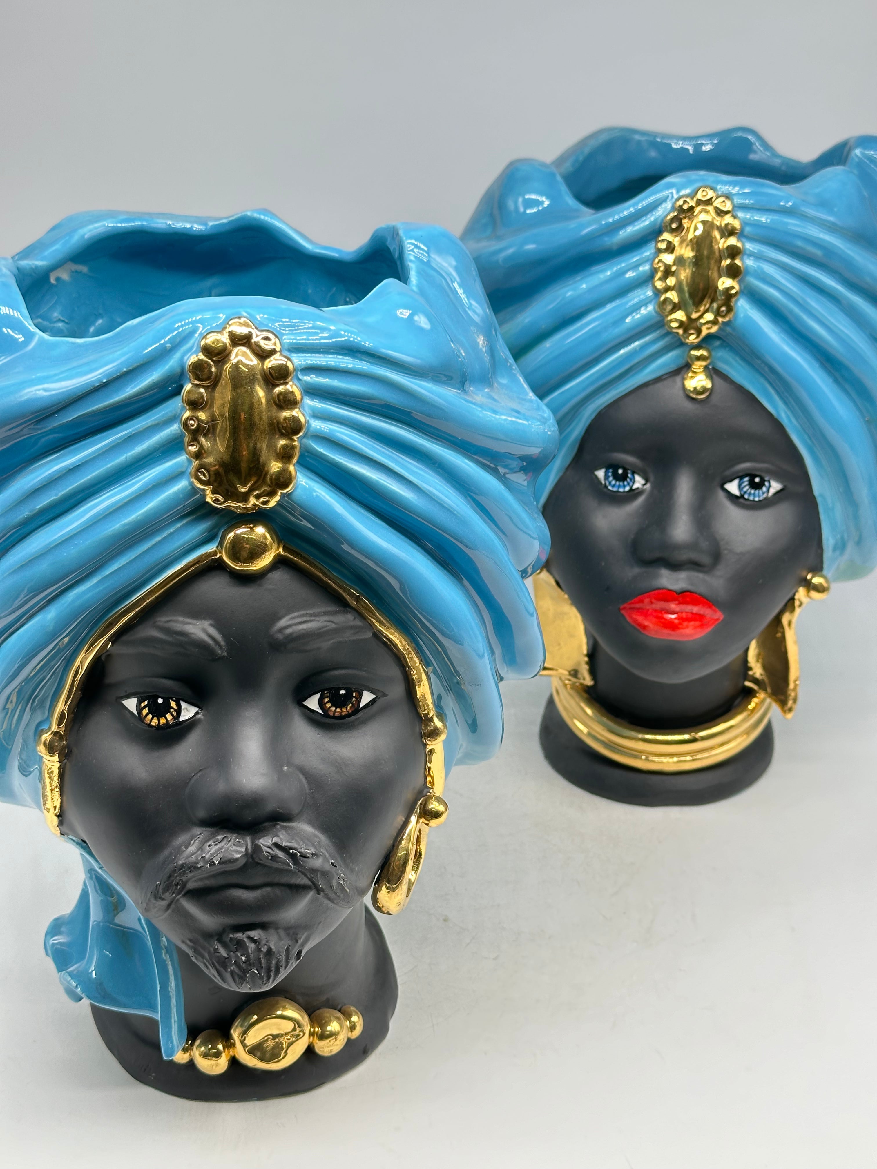 FINE SERIE - Coppia Teste di Moro Atena Ceramica Caltagirone cm H.30 L.23 Artigianale Opaco Celeste Oro - TESTE DI MORO