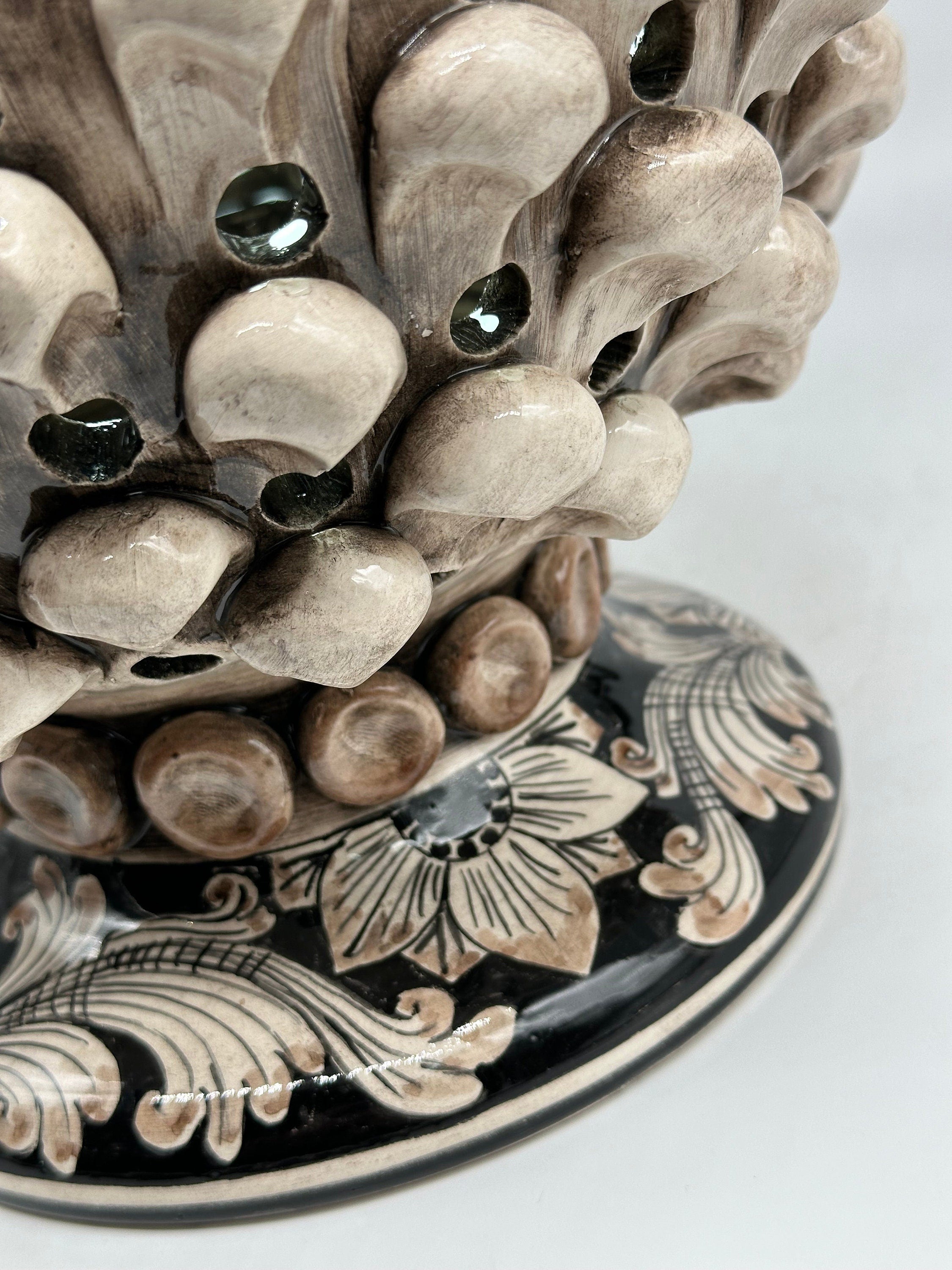 Lampada Pigna Gigante traforata Ceramica Caltagirone cm H.45 L.28 Artigianale Beige Écru Base Decorata