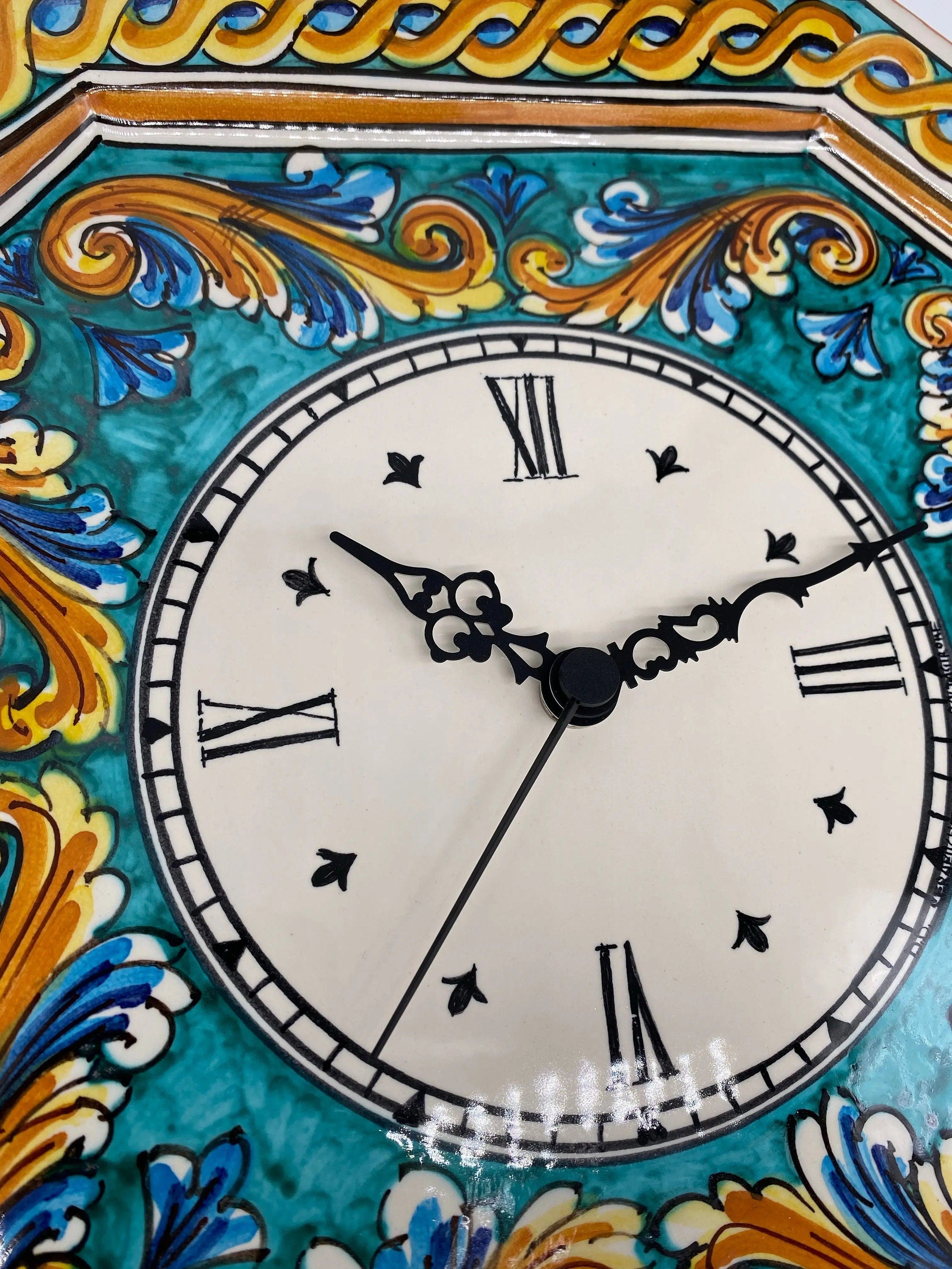 Orologio da Parete Ceramica Caltagirone Ottagonale dipinto a mano cm 32 Decoro n.4 DD CERAMICHE SICILIANE
