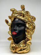 Testa Mitologica Medusa Ceramica Caltagirone cm H.38 L.25 Artigianale “GOLD EDITION” - DD CERAMICHE SICILIANE