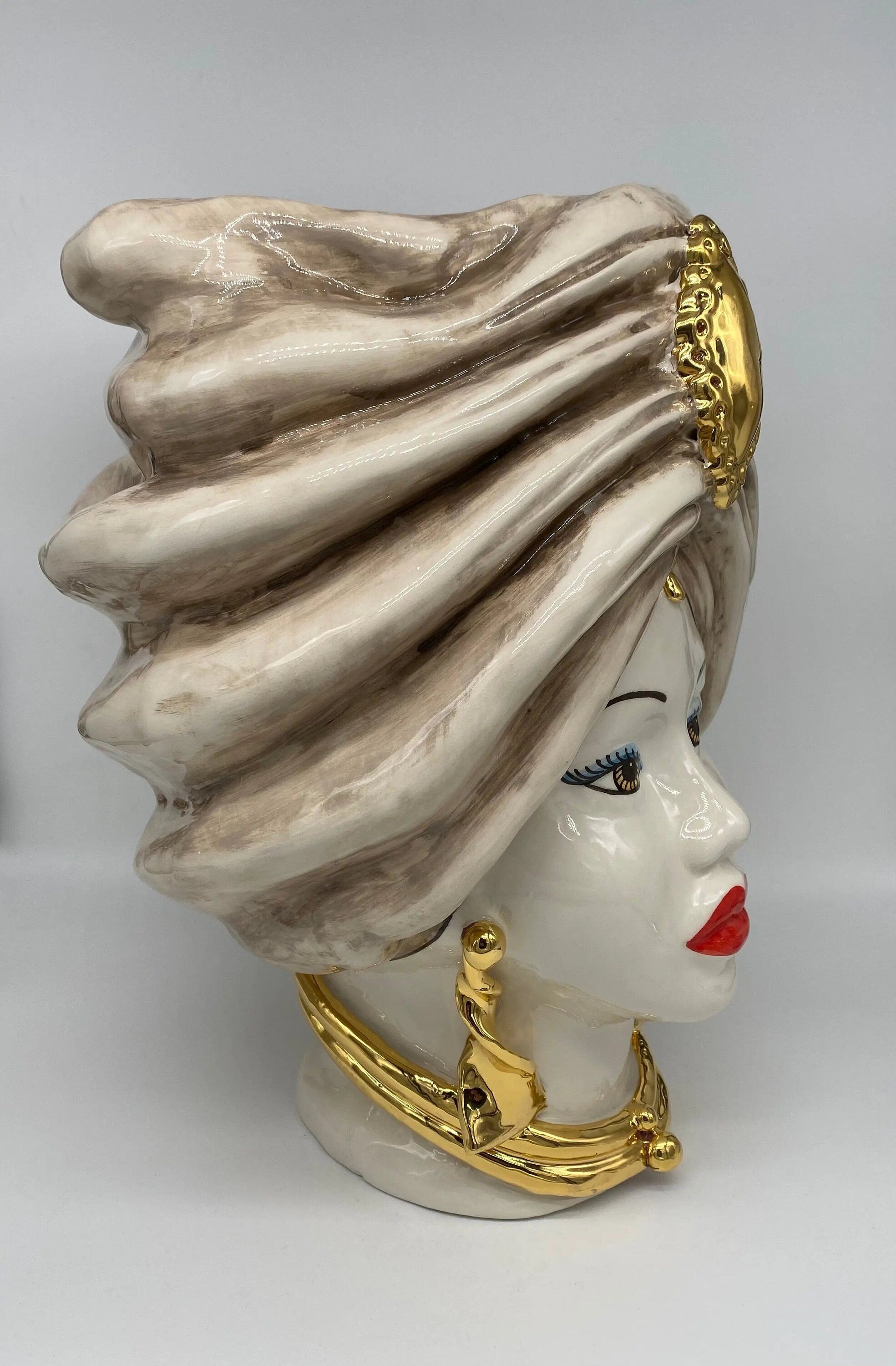 Teste di Moro Atena Ceramica Caltagirone cm H.40 L.28 Artigianale Écru Beige Oro DD CERAMICHE SICILIANE