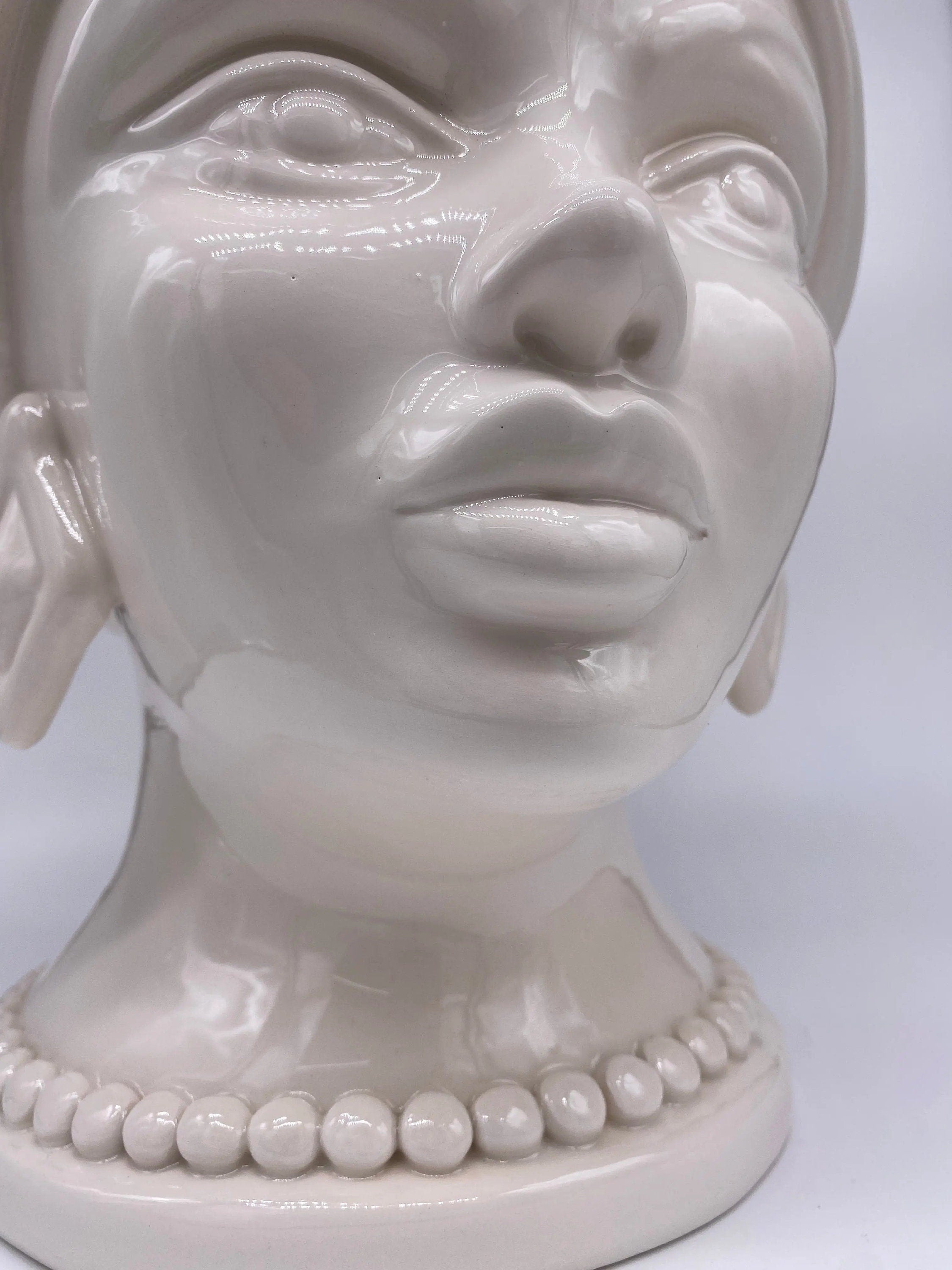 Teste di Moro Iris Ceramica Caltagirone cm H.40 L.23 Artigianale Bianco DD CERAMICHE SICILIANE