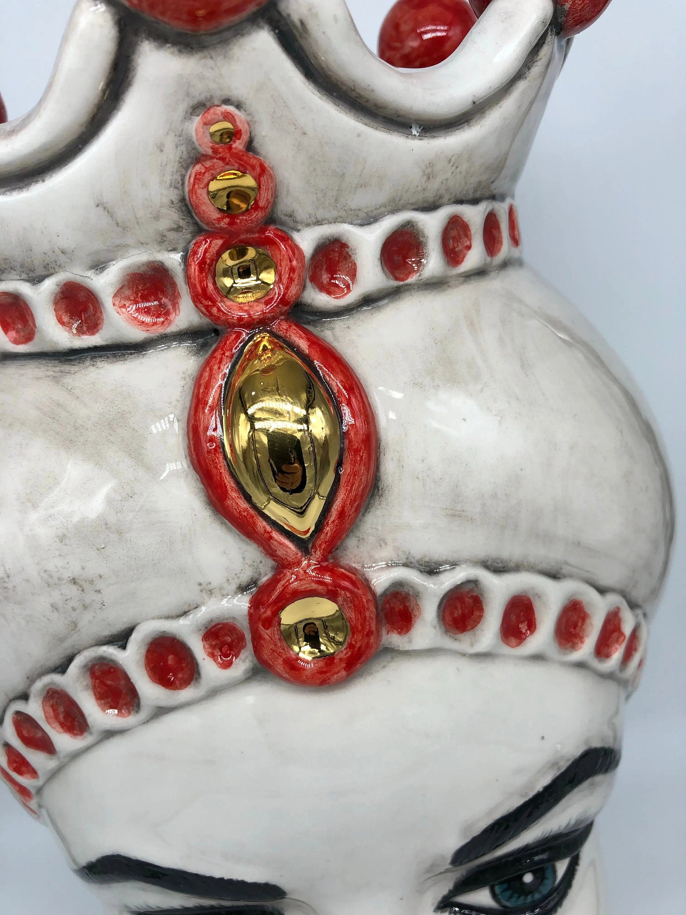 Teste di Moro Luis Ceramica Caltagirone cm H.44 L.23 Artigianale Turbante Liscio Écru Rosso Oro DD CERAMICHE SICILIANE