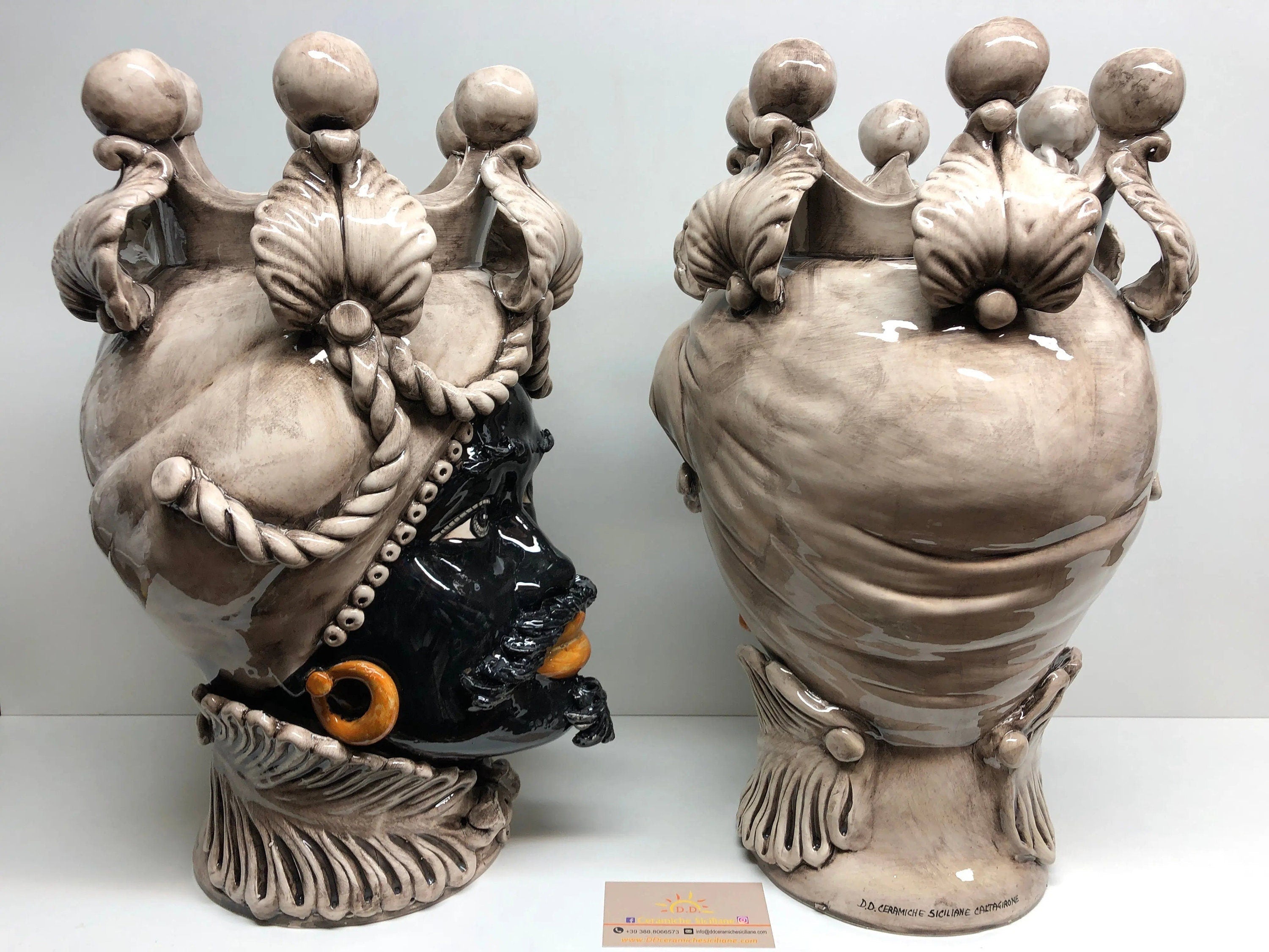 Teste di Moro Zefiro Ceramica Caltagirone cm H.43 L.26 Artigianale Invecchiato Écru DD CERAMICHE SICILIANE